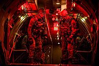 Hunter Killer - Den Mutigen gehört der Sieg [DVD], 6