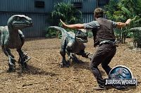Jurassic World [Blu-ray], 8