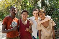 Favelas [DVD], 6