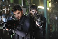 Stratton [Blu-ray], 3