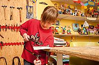 Kinder-Holzwerkstatt, 3