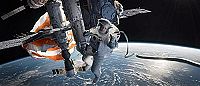 Gravity [Blu-ray], 3