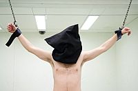 Unthinkable [Blu-ray], 3