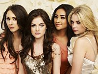 Pretty Little Liars - Staffel 2 [DVD], 3