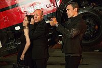 Precious Cargo [Blu-ray], 2