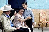 La Misma Luna [DVD], 7