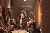 DIAZ [DVD], 4