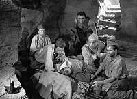 Fünf Patronenhülsen [DVD], 3