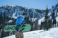 6 Below [Blu-ray], 3