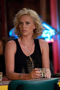 Young Adult [Blu-ray], 4