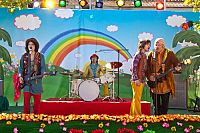 Happy Metal - All We Need Is Love! [DVD], 6