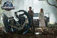 Jurassic World [Blu-ray], 2