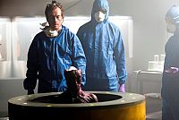 The Machine [DVD], 3