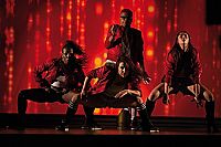 Breaking Thru  [Blu-ray], 6