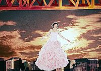 Queen of Montreuil [DVD], 5