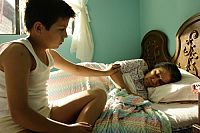 La Misma Luna [DVD], 4