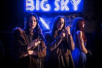 Powder Room [DVD], 5