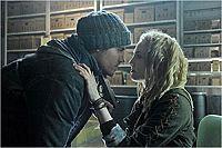 The Colony [Blu-ray], 7