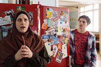 Womit haben wir das verdient? [DVD], 4