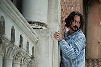 The Tourist [Blu-ray], 6