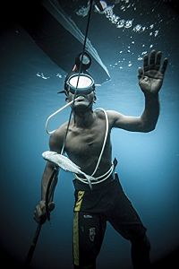 Walking under Water [DVD], 6