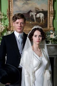 Cheerful Weather for the Wedding [Blu-ray], 5