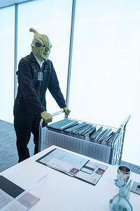 Men in Black: International [Blu-ray], 1