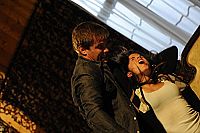 Running Girl [Blu-ray], 3