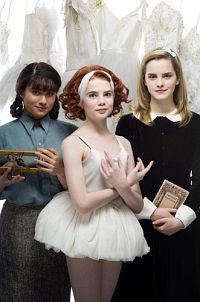 Ballet Shoes [Blu-ray], 1