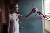 The Neon Demon [Blu-ray], 6