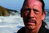 Zombie Invasion War [Blu-ray], 5