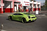 Bikini car wash [Blu-ray], 8