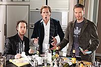 Die Hollywood-WG - Schmeiss die Loser aus dem Haus [DVD], 3