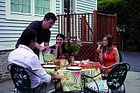 Birds of America [DVD], 3