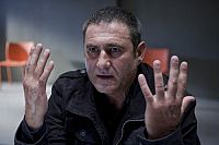 On the Run [Blu-ray], 6