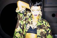 Unapologetic [CD], 3