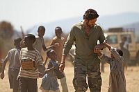 Machine Gun Preacher [DVD], 4