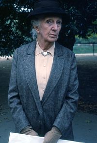 Miss Marple Collection Vol. 1 - Das Schicksal in Person - Bertrams Hotel [DVD], 5