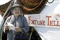 Miss Marple Collection Vol. 1 - They do it with mirrors - The mirror cracked from side to side [DVD], 2