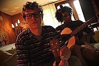 Pas très normales activités [DVD], 6