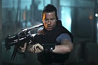 Lockout [Blu-ray], 4