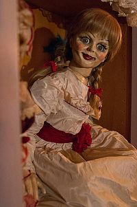Annabelle [Blu-ray], 8