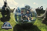 Jurassic World [DVD], 8