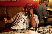 All eyez on me [DVD], 4