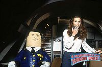 Die unglaubliche Reise in einem verrückten Flugzeug [DVD], 4