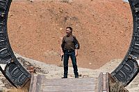 Stargate Universe - Staffel 2 [DVD], 3