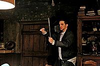 Eat Locals [Blu-ray], 4