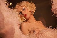 Burlesque [Blu-ray], 6