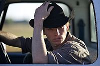 Runaway Girl [Blu-ray], 9