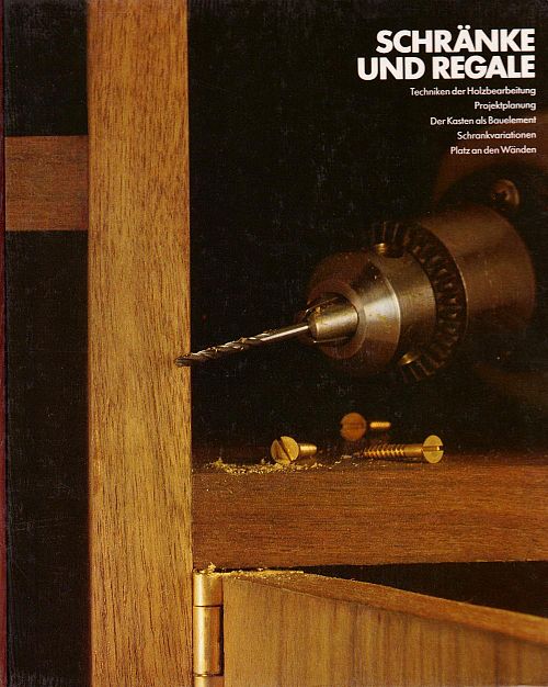 Schränke und Regale